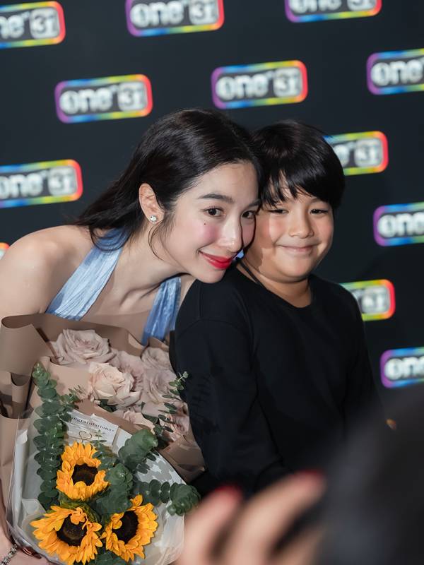 เอ้ก บุษกร น้องดิน