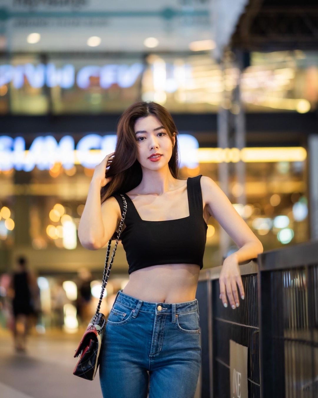 มีน สรัลธร