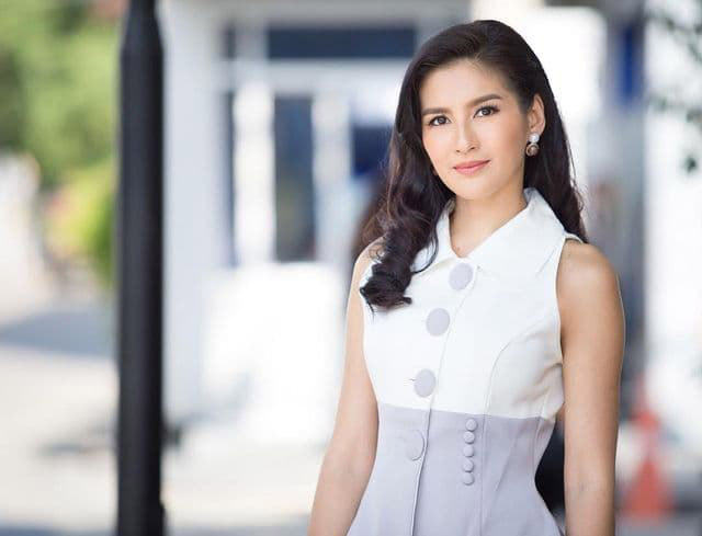 นก อุษณีย์