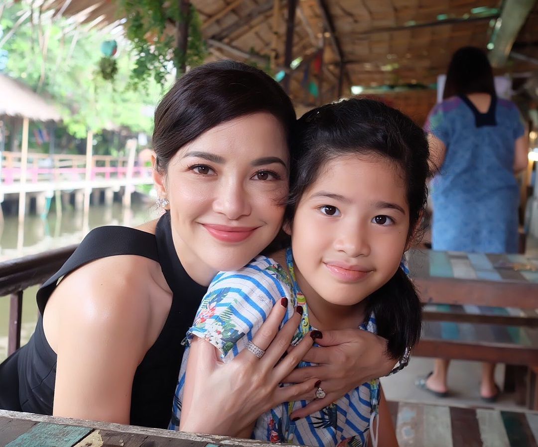 อ้อม พิยดา