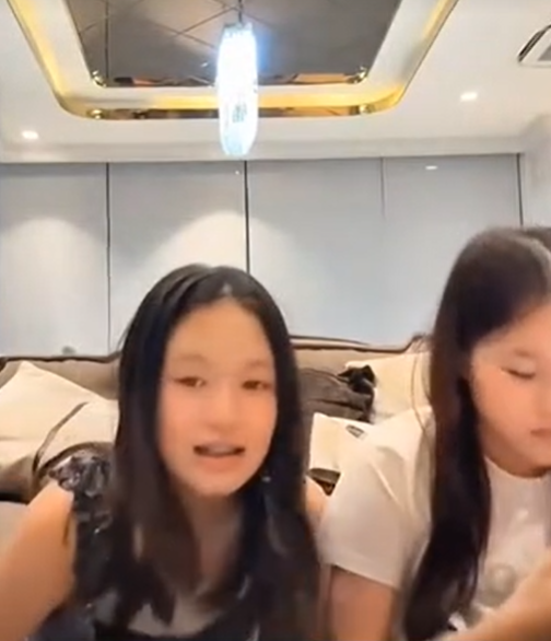 น้องณิริน ตอบแล้ว ยังคุยกับ น้องบีน่า อยู่ไหม