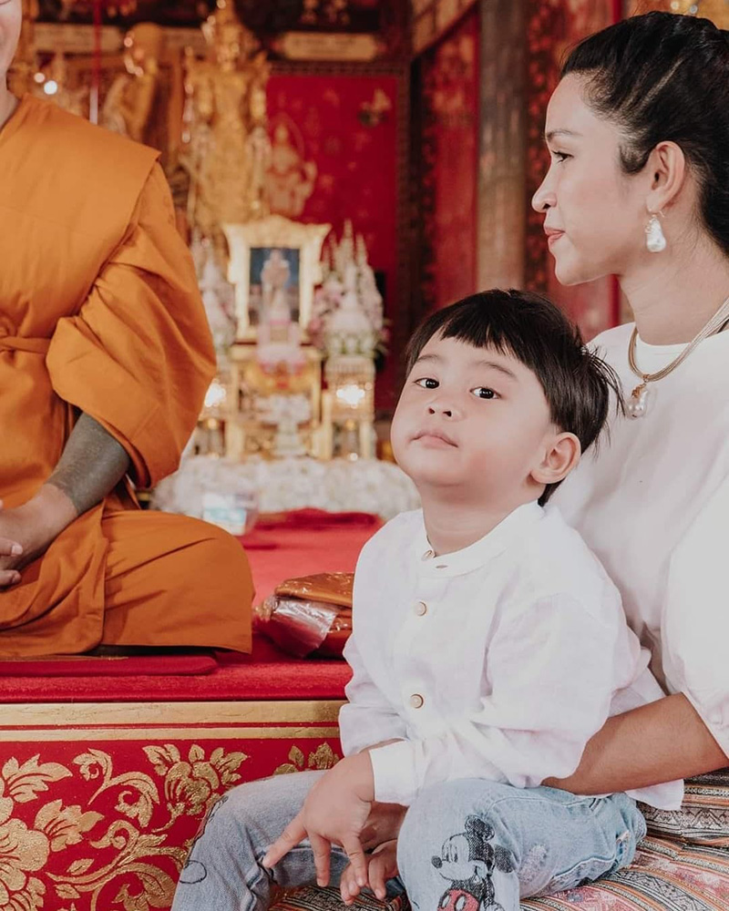 สามี อี๊ฟ พุทธธิดา 