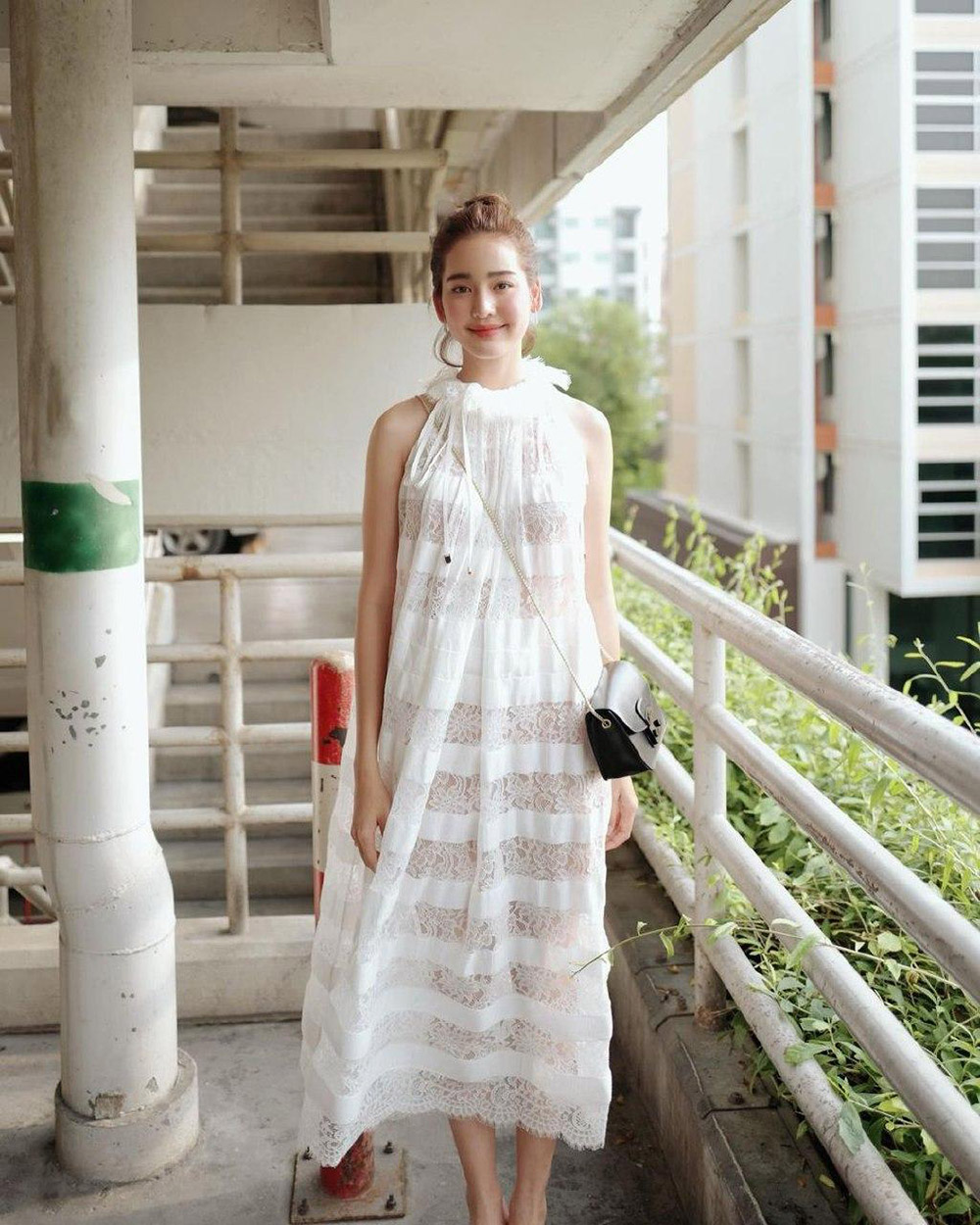 แฟชั่น, เสื้อสีขาว