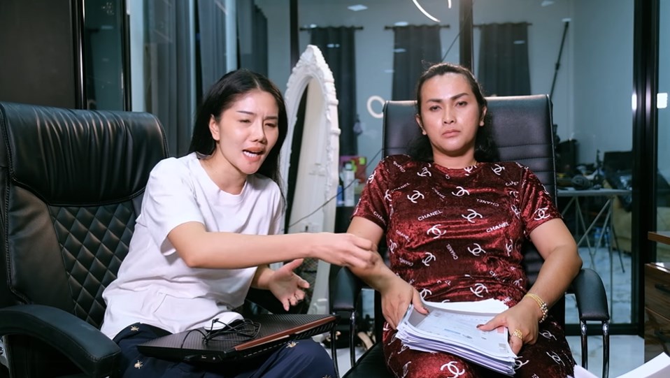 หมอลำแพรวพราว แสงทอง 