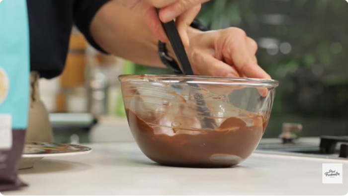 ครันชี่ช็อกโกแลตพัฟโลวา เค้กช็อกโกแลต สูตรขนม