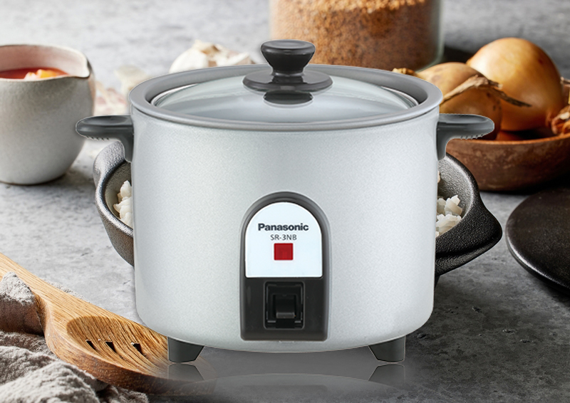 หม้อหุงข้าว Panasonic รุ่น SR-3NBLSN