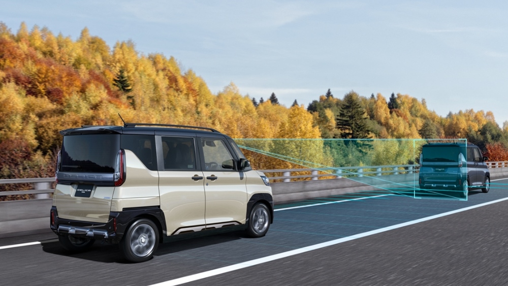 Mitsubishi Delica Mini