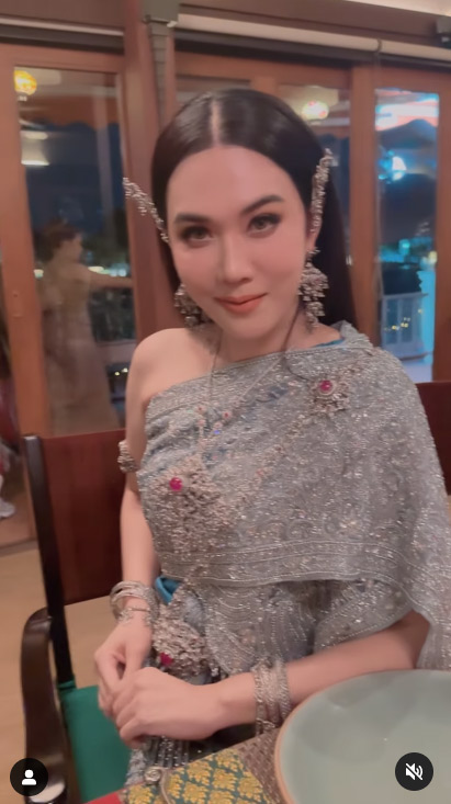 วันเกิดเอ๋ พรทิพย์ 