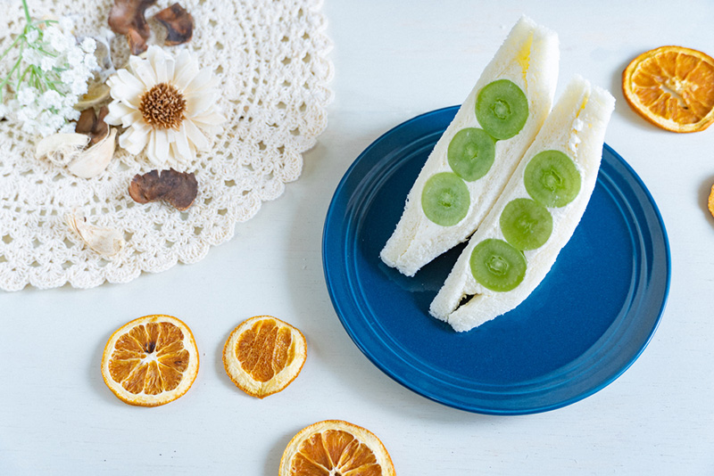 แซนด์วิชครีมสดองุ่นไซมัสคัส สูตรขนมหวานจากองุ่นไซมัสคัส รวมสูตรของหวาน องุ่นไซมัสคัส เค้ก เบเกอรี่ สูตรขนม