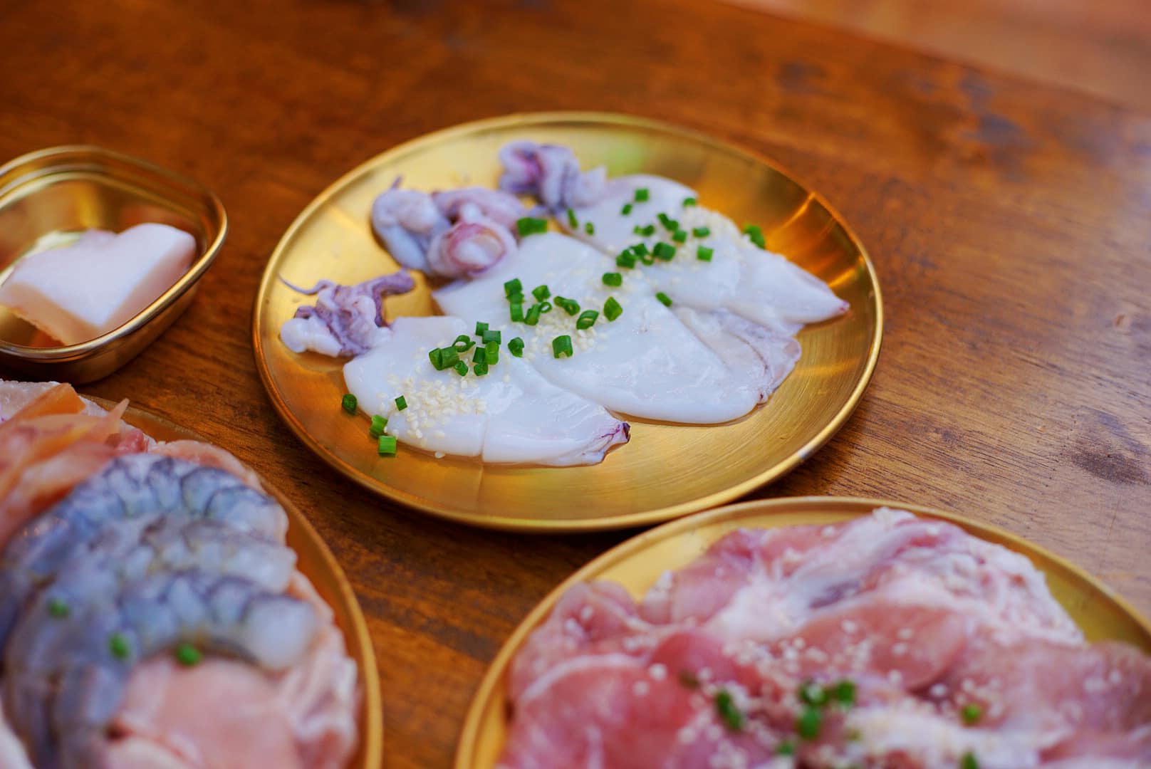 ไม่ว่าง ย่างอยู่