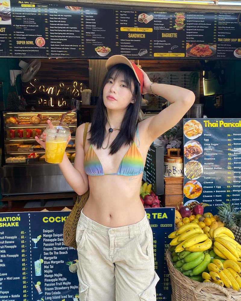 วีรยา จาง