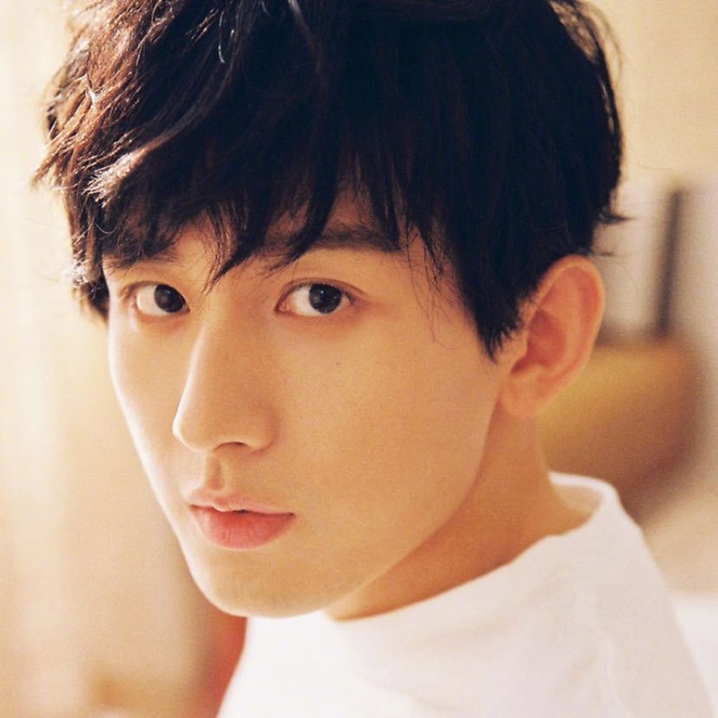 เฉิงอี้ ประวัติ Cheng Yi