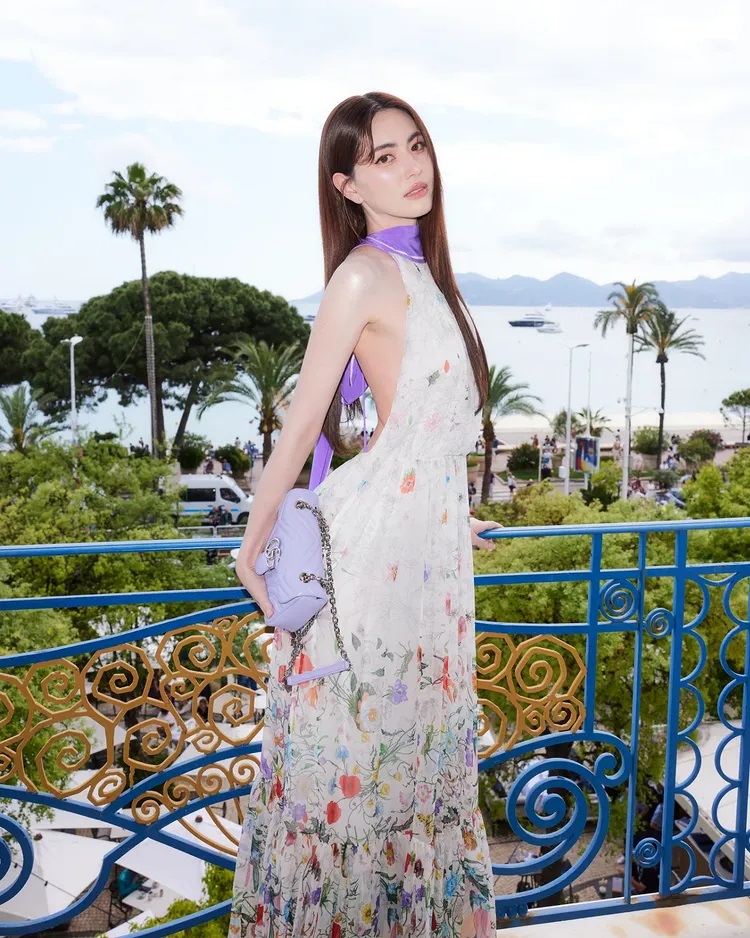 ใหม่ ดาวิกา โททัลลุคสุดชิค สวยเฉิดฉาย กระทบไหล่คนดังระดับโลกมากมาย 