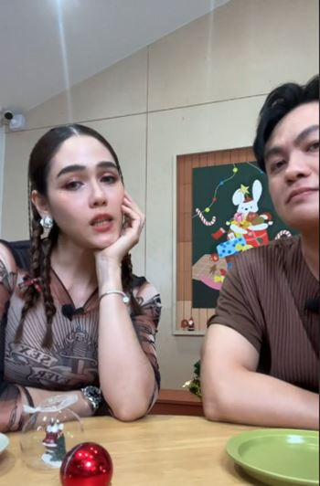 ชมพู่ อารยา