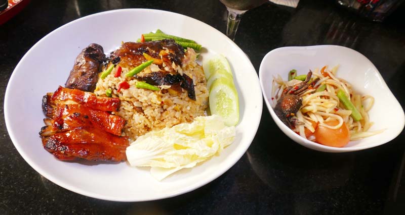 ข้าวผัดแจ่วบองทรงเครื่อง