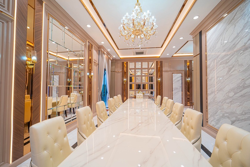 คฤหาสน์หรู