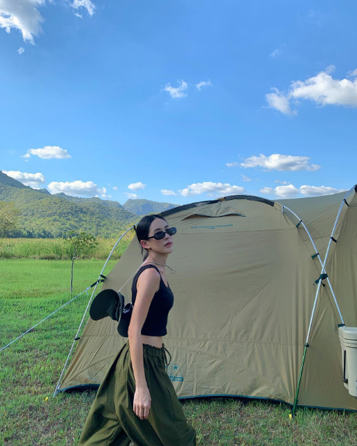 นับเงิน ฉัตร์นลิน แต่งตัวไปน้ำตก