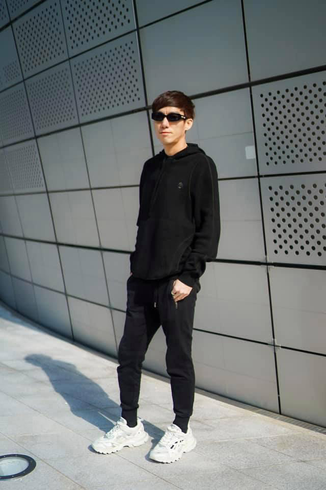 เบนซ์ เดม่อน ประวัติ