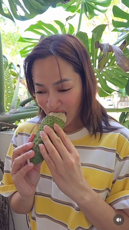 จอย รินลณี รีวิวกินผลมอนสเตอร่า