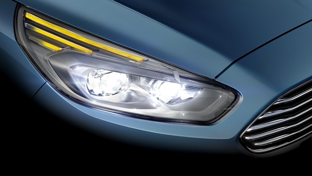 Ford S-Max Hybrid