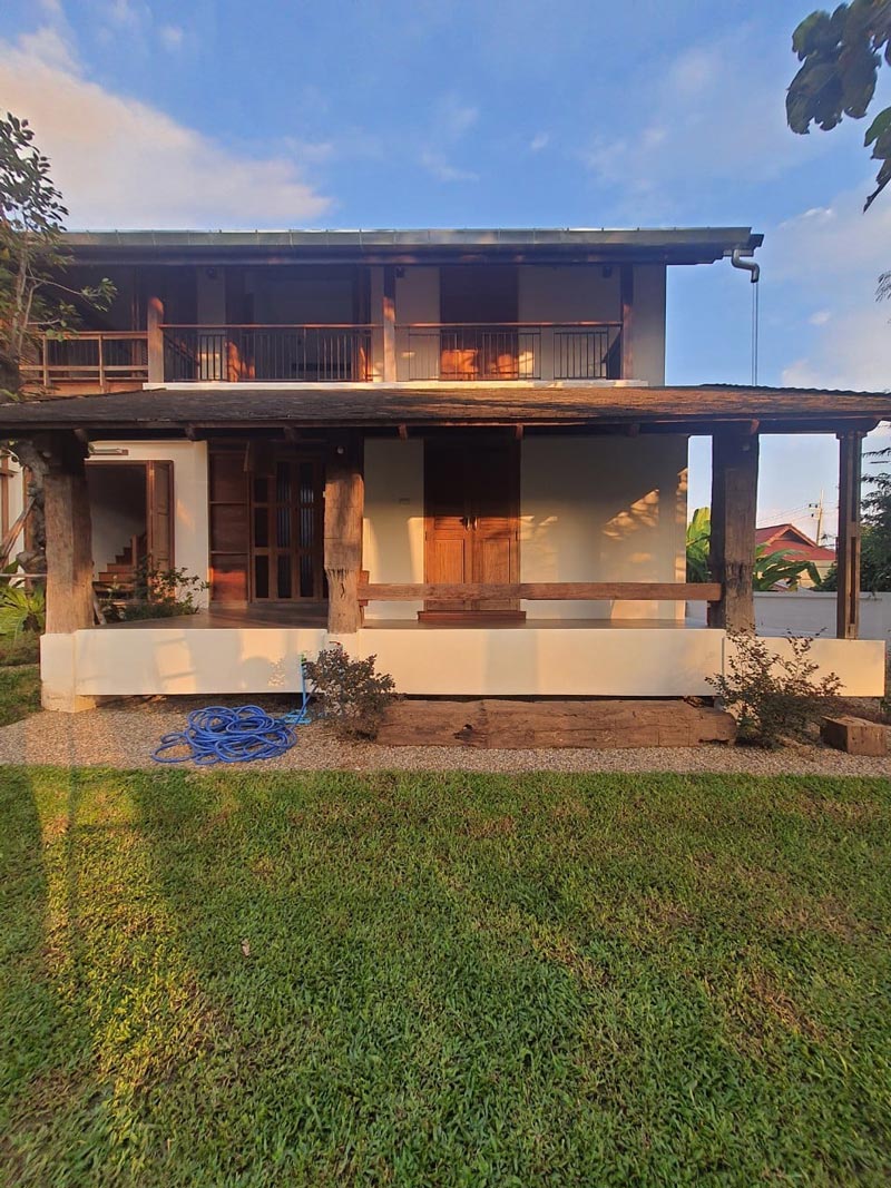 แบบบ้านไทยร่วมสมัย บ้านสองชั้นยกพื้นสูง