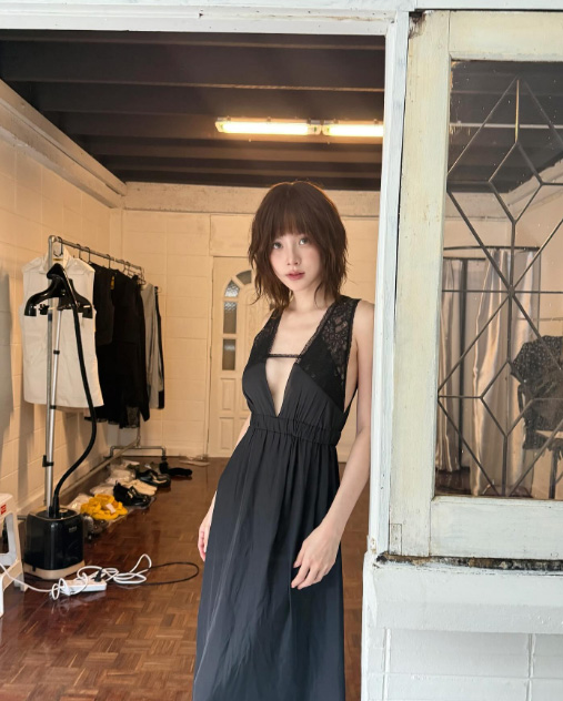 ใบเฟิร์น พิมพ์ชนก กับทรงผมสั้นดีเทลเก๋ มาส่องกันเถอะว่าเป็นทรงอะไร