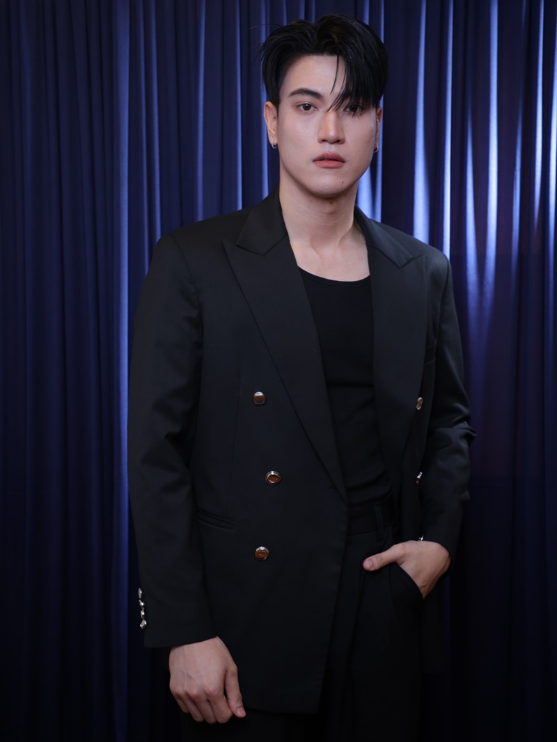 อิน จักราสินธุ์ ผลงาน