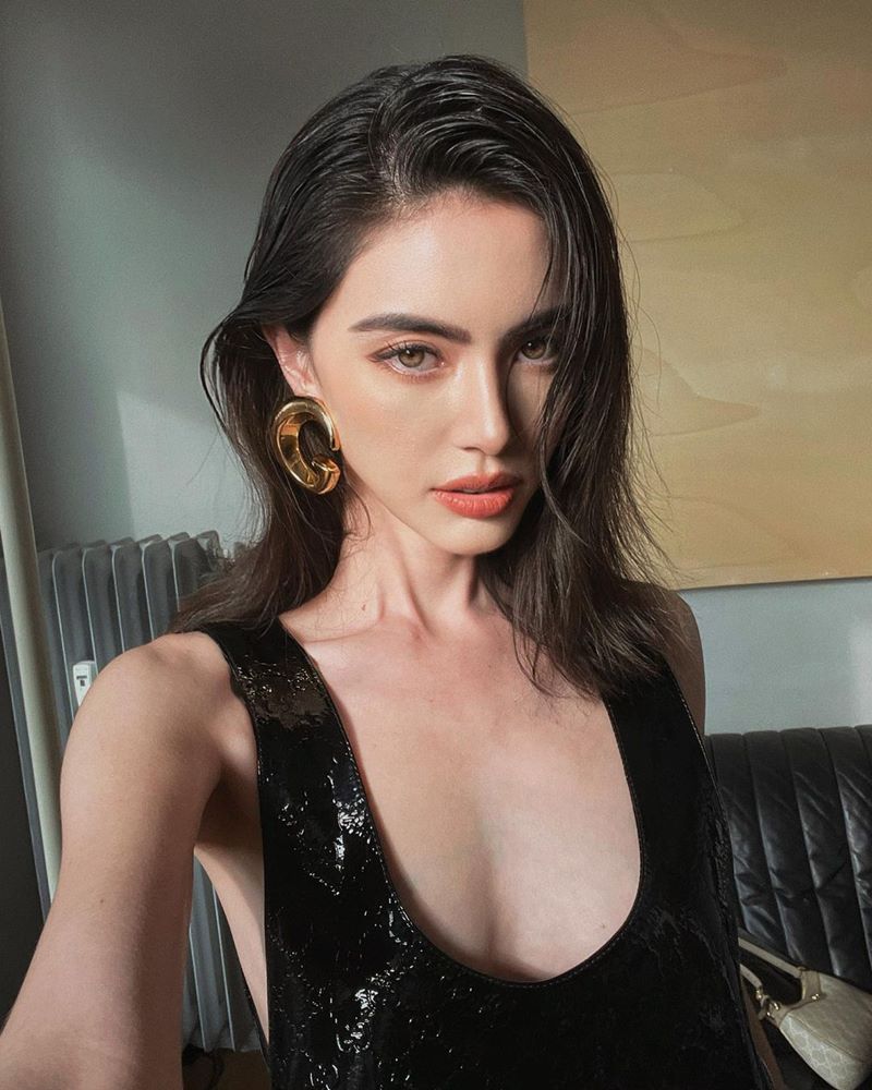 ใหม่ ดาวิกา