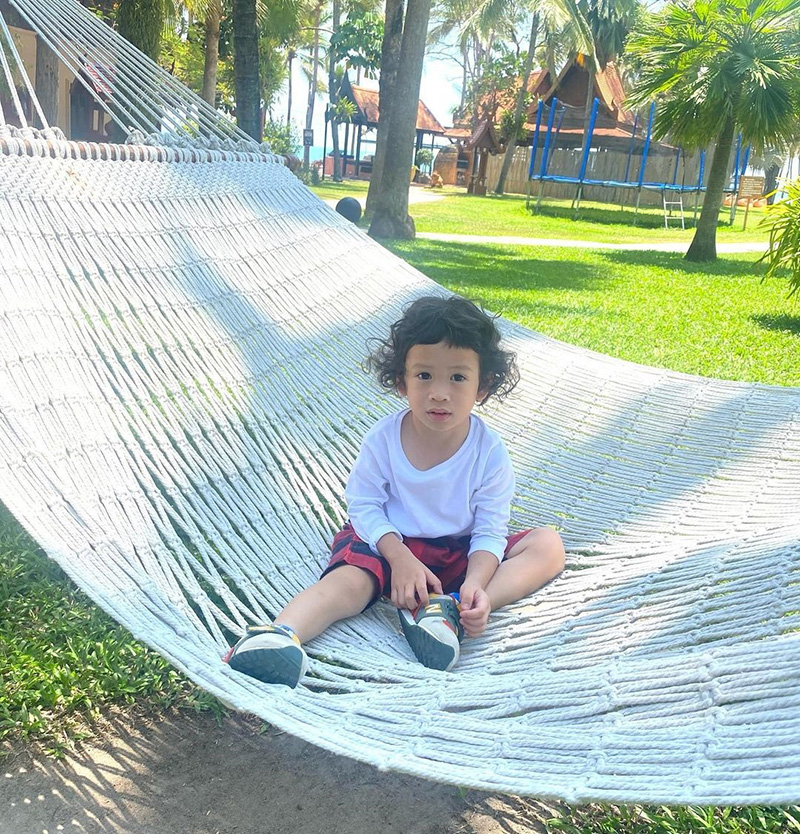 ชาคริต แย้มนาม น้องโพธิ์