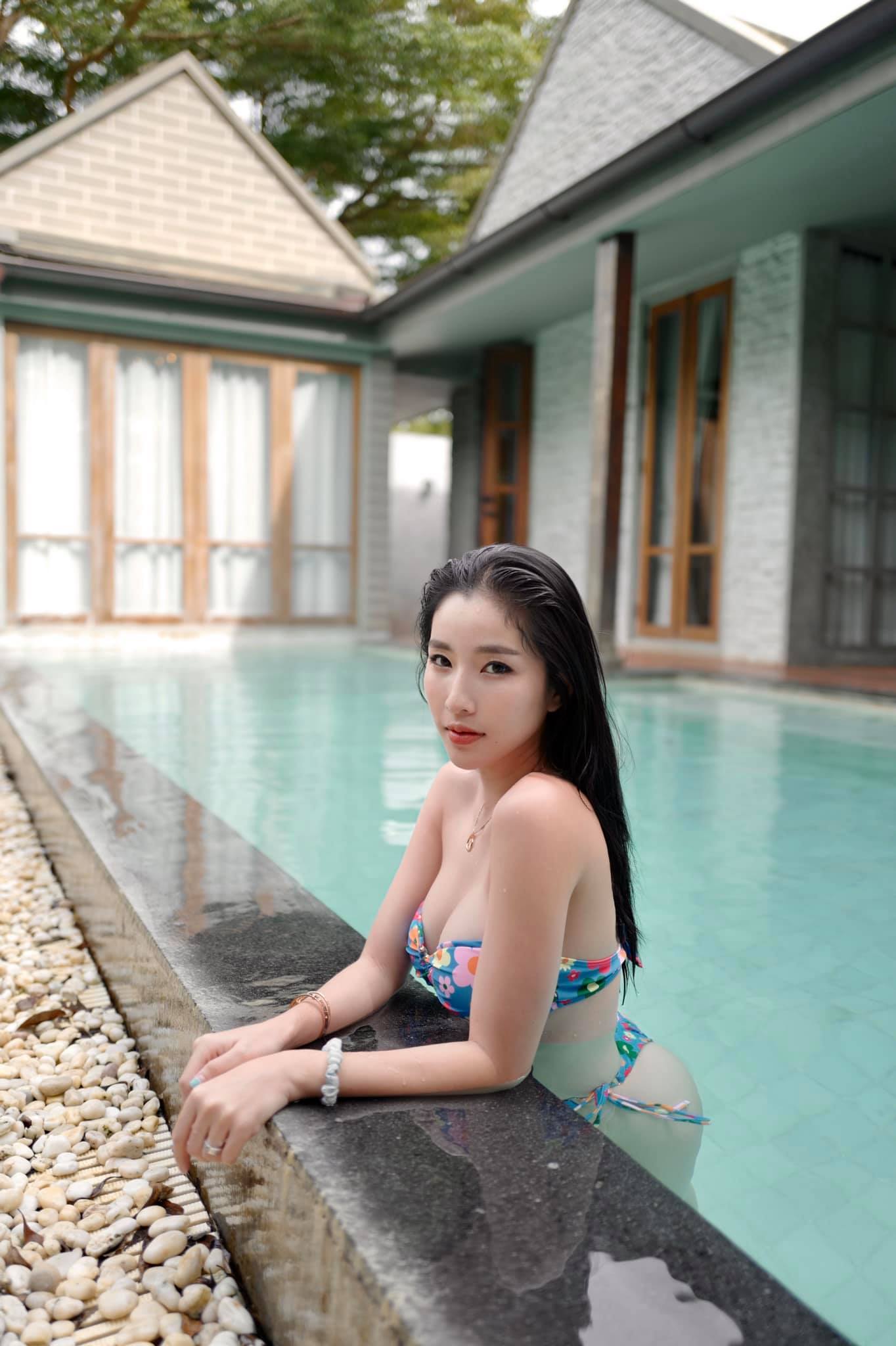 โอ๋ลี่ รัสมิ์ชญาภา