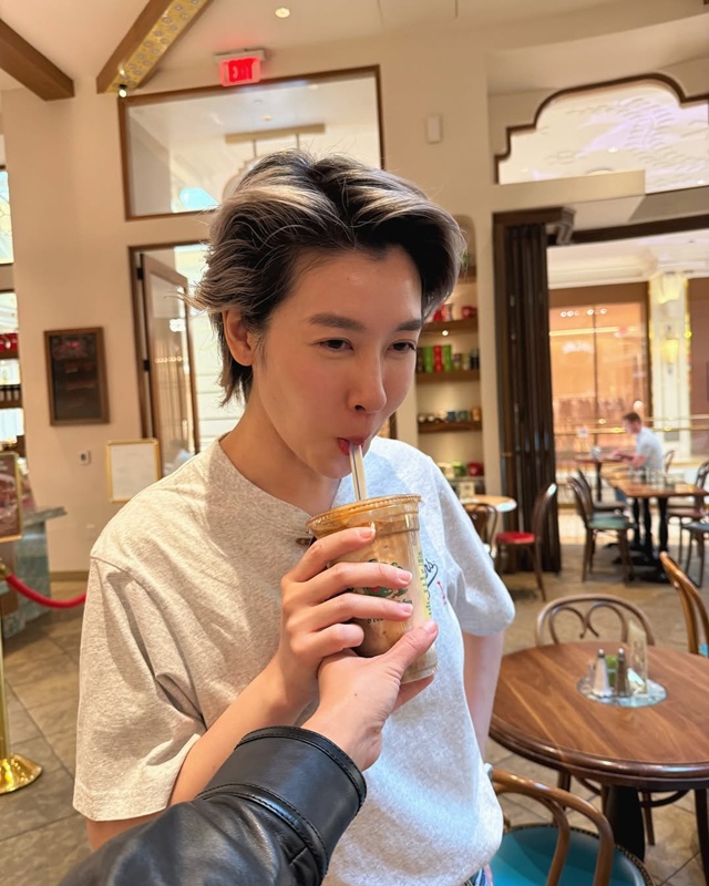 เชียร์ ฑิฆัมพร