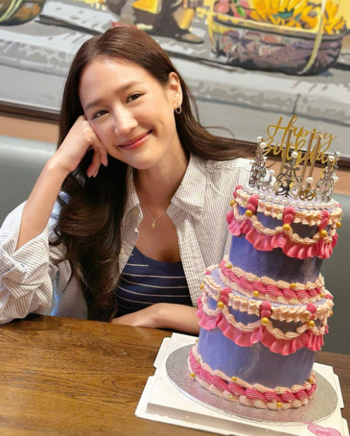 พาย รินรดา