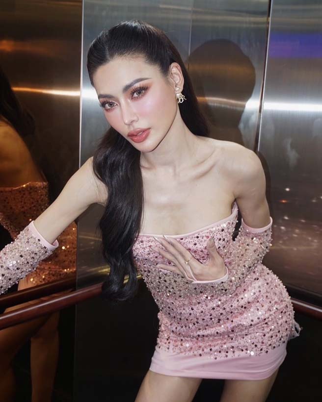 กชเบล ศรัณย์รัชต์ ตัวเต็งมิสแกรนด์ไทยแลนด์ 2025 อวดหุ่นปัง ในชุดว่ายน้ำ