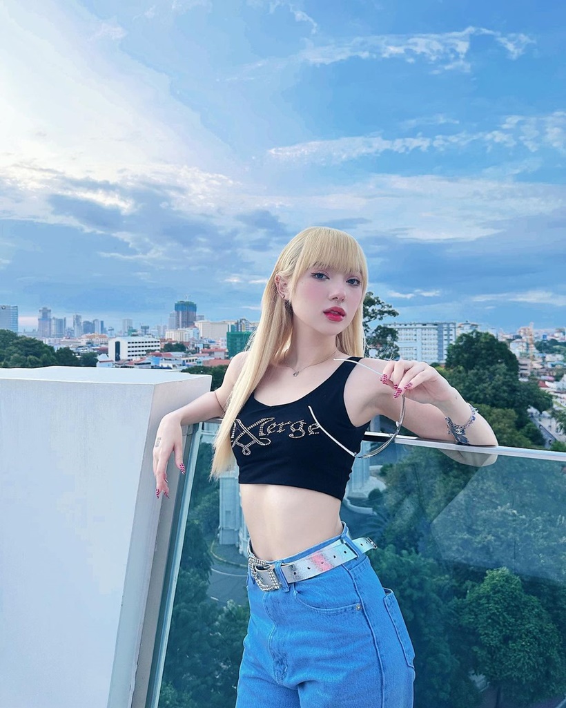 พลอยชมพู