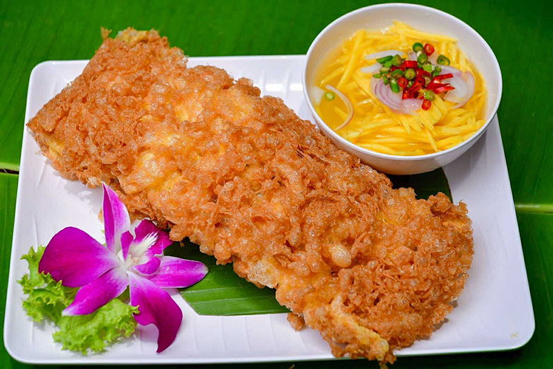 ร้านเมนูไข่เจียวปู ร้านเปลญวน