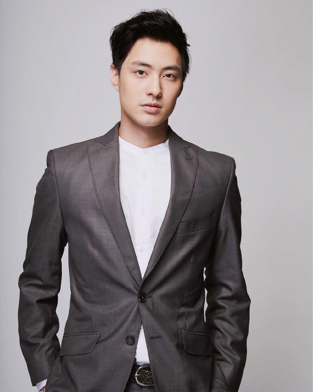 ครูหล่อ