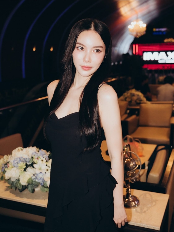 มุก วรนิษฐ์