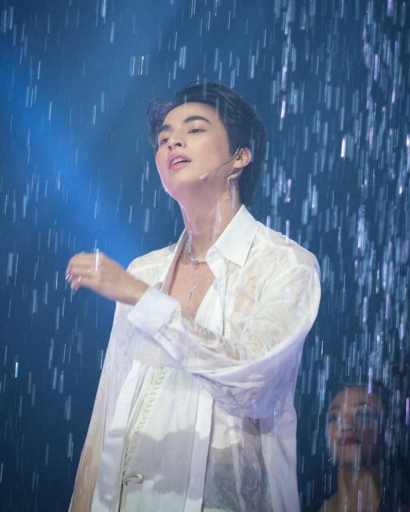 กลัฟ คณาวุฒิ