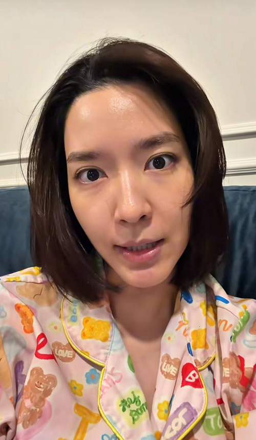 โม มนชนก