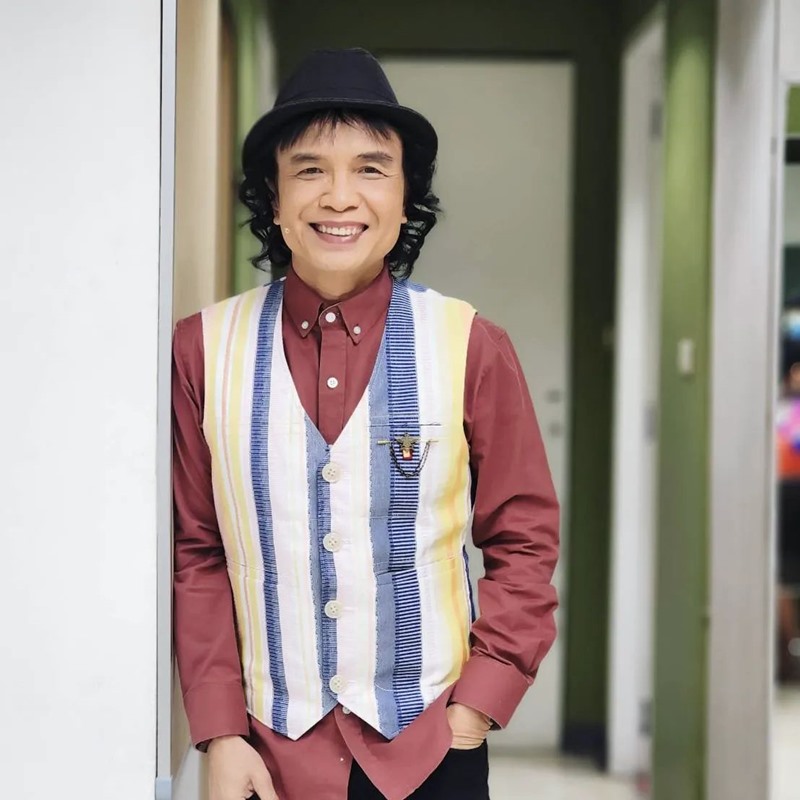 ครูสลา คุณวุฒิ