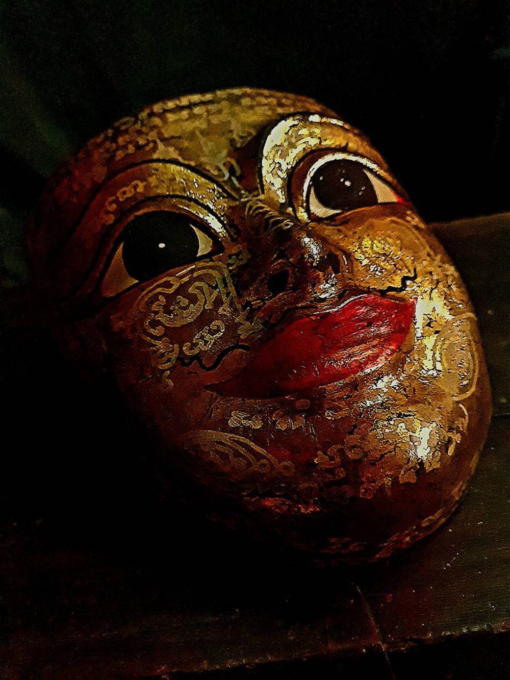 หนัง นะหน้าทอง