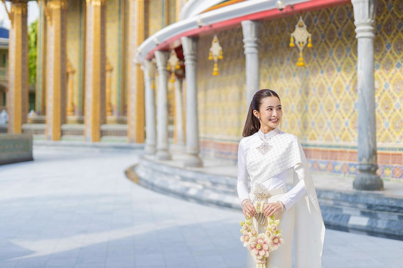 มายด์ ลภัสลัล ควง พาย สุนิษฐ์ เข้าพิธีมงคล