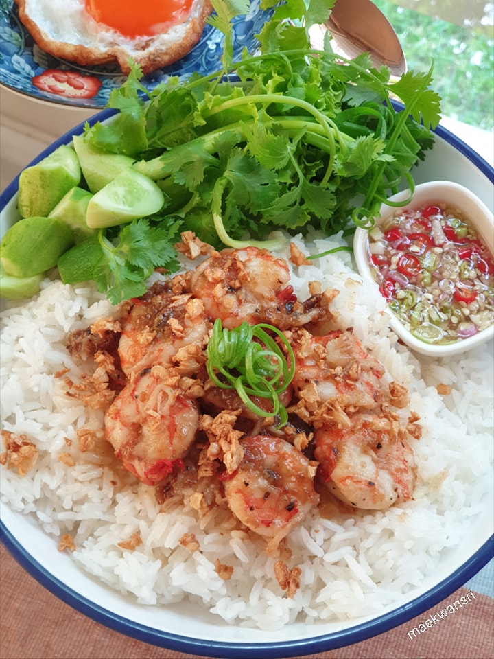 กุ้งผัดกระเทียม