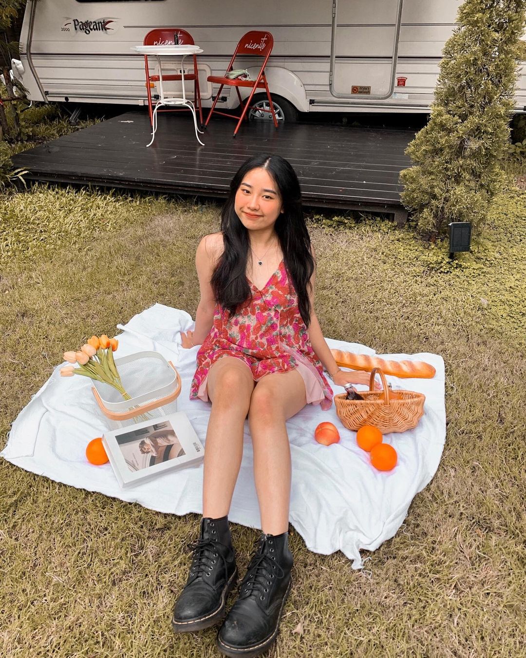  น้องพ้อยท์ VS น้องพลอย