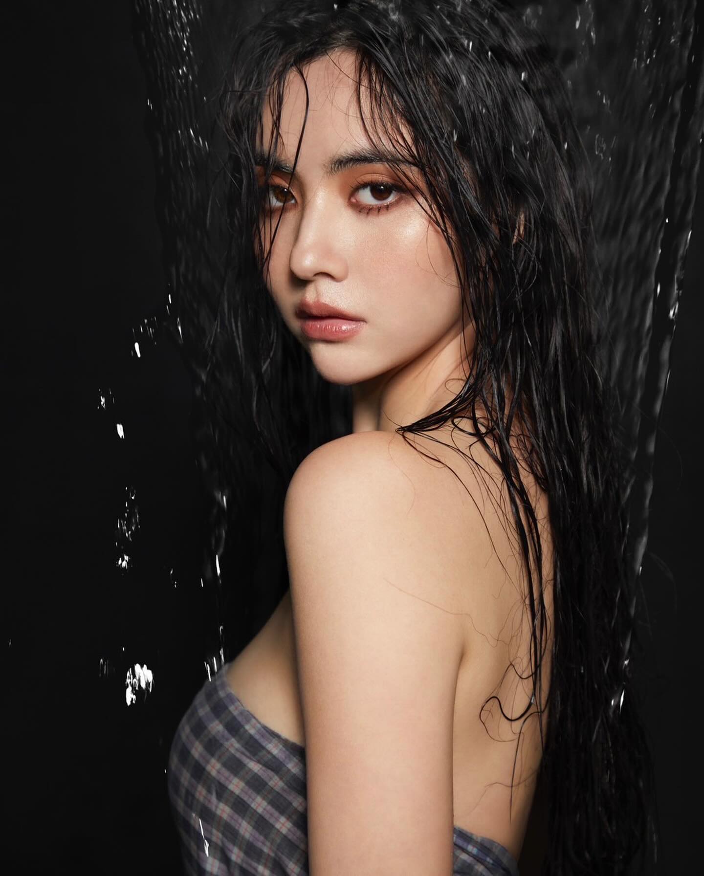  มุกดา นรินทร์รักษ์ 