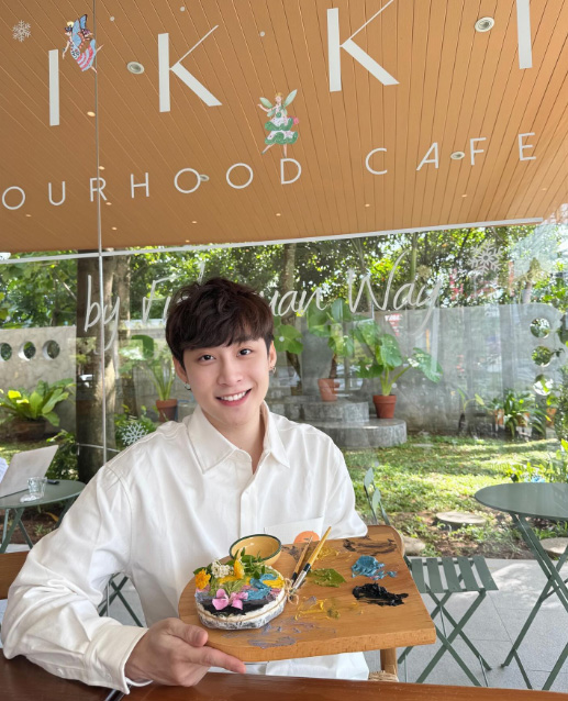 ภวิน ธนิก ประวัติ
