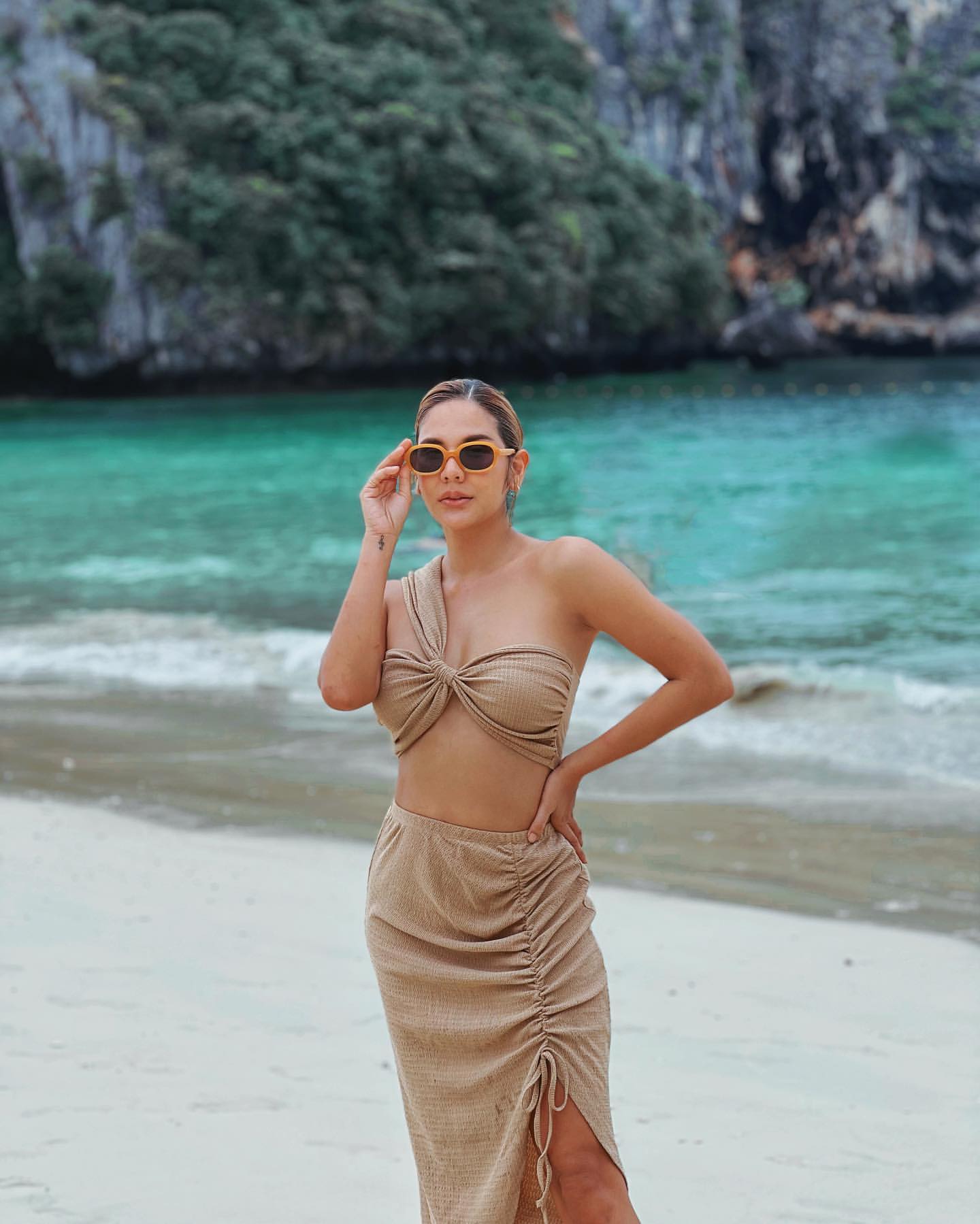 หมิว สิริลภัส