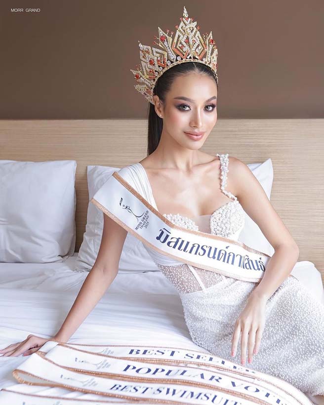 ไอลิน แนบสุข