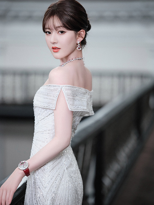 จ้าวลู่ซือ พัฒนาการความสวย