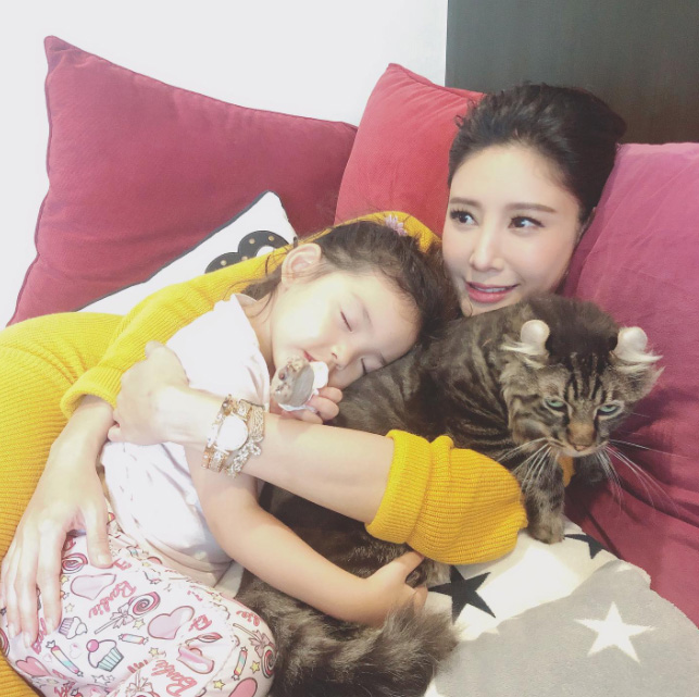 แตงโม นิดา